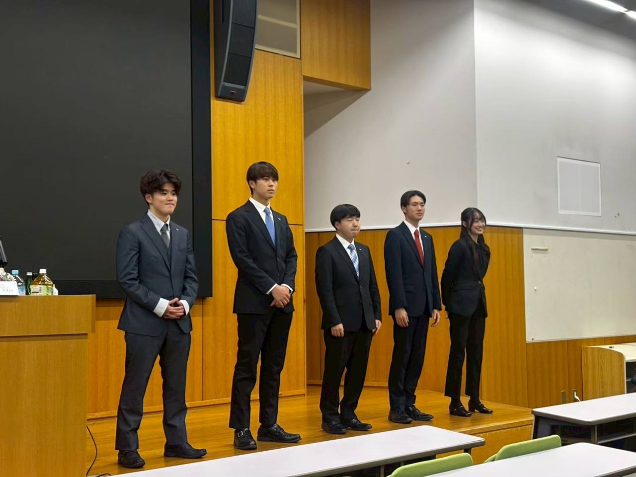 幹部紹介メイン画像